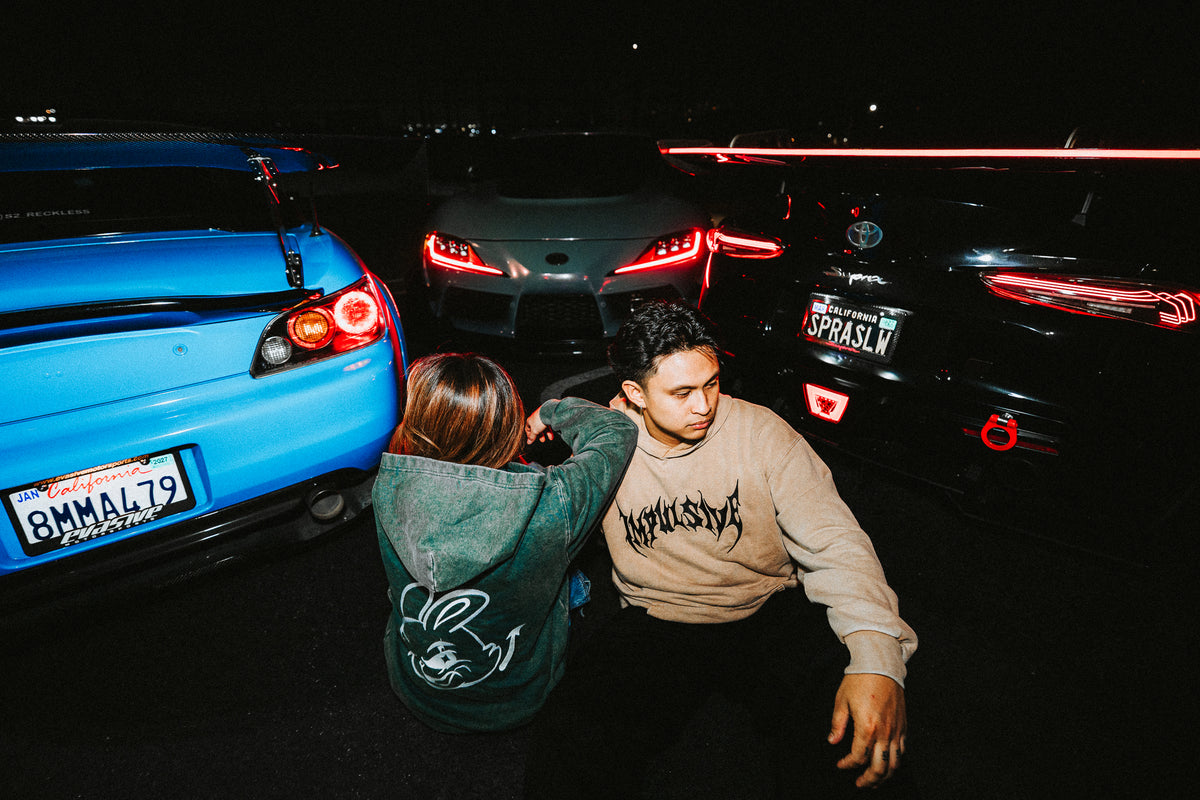 Impulsive Mascot Oversized Washed Hoodie