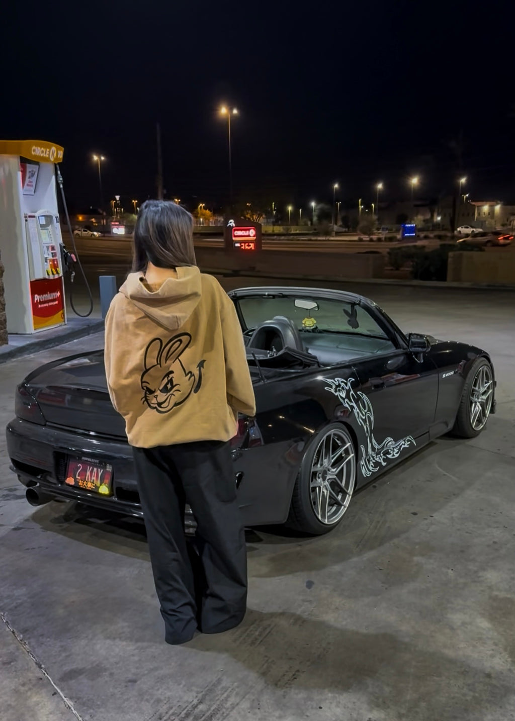 impulsive oversized hoodie streetwear outfit